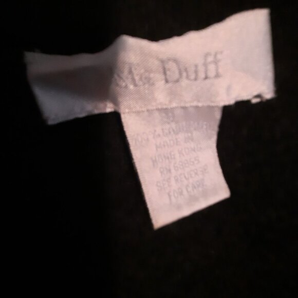 Cashmere cardigan, re-imagined with addition of Victorian hand crocheted collar - Picture 4 of 6